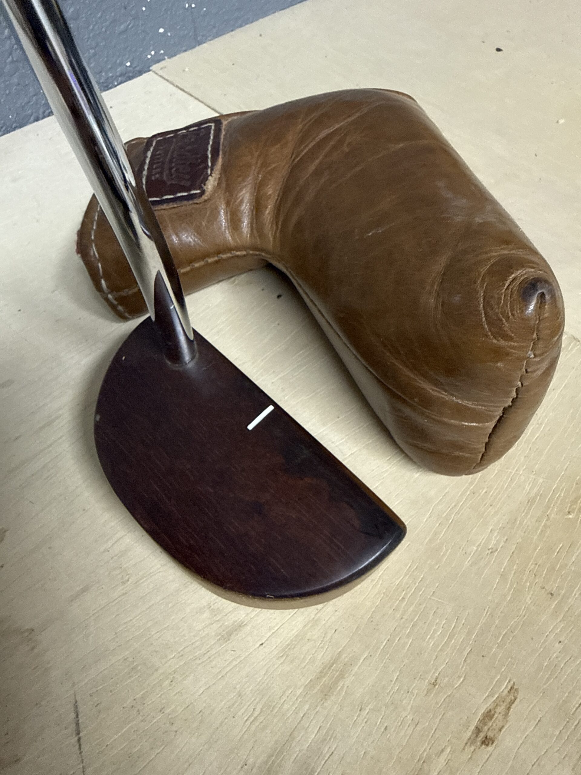 Wine Barrel Luna Putter